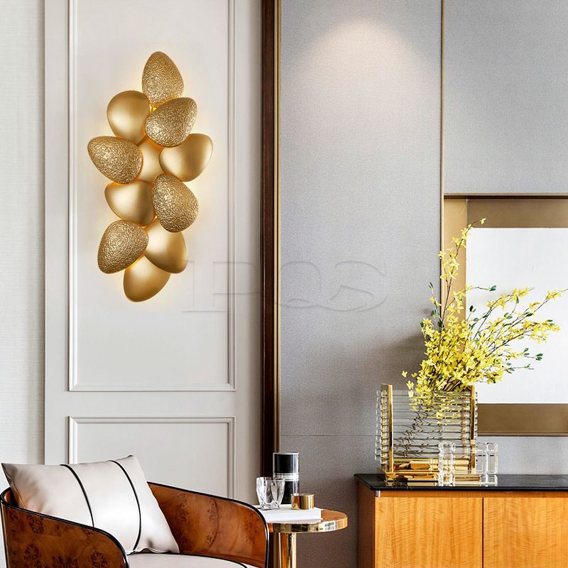 Natural Golden Cobblestone Sets Wall Lamp