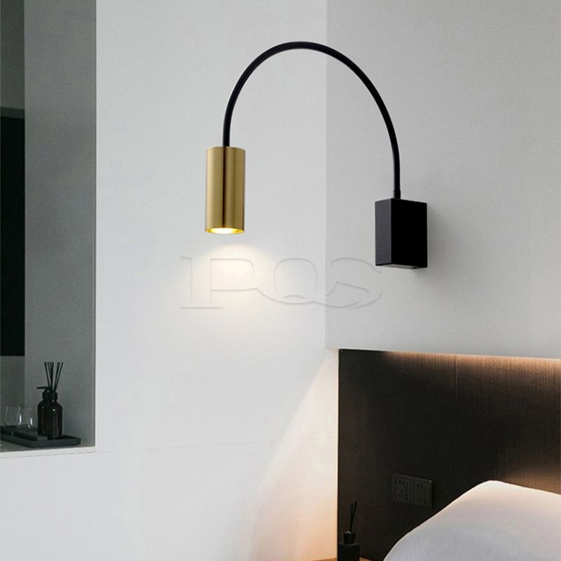 Contemporary Concise Pragmatic Linear Projecting Wall Lamp