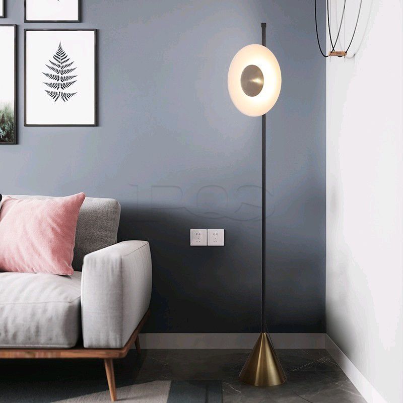 Gem White Circular Decorative Bronze Floor Lamp