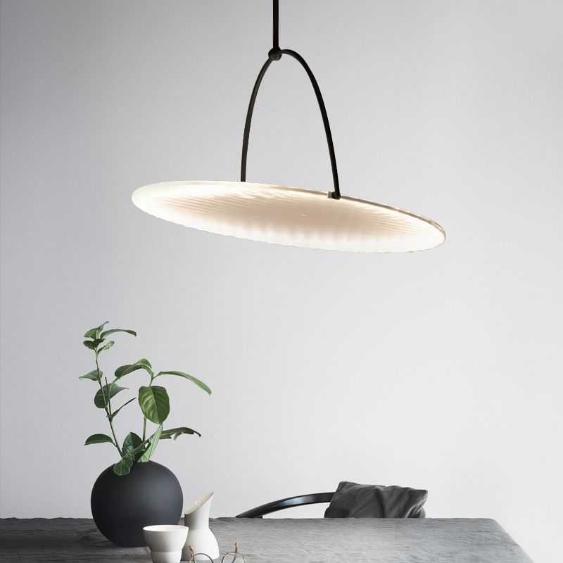 Innovative Contemporary Circular Intertwined Projective Plate Concise Pendant